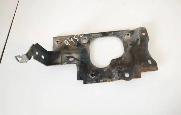 Battery bracket