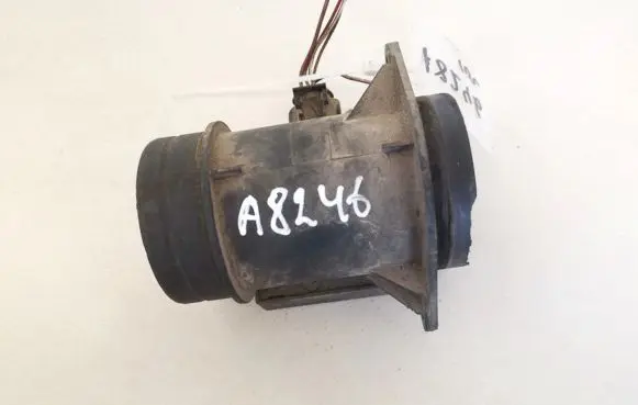 Volkswagen PASSAT B5 Mass air flow meter 074906461 71822101