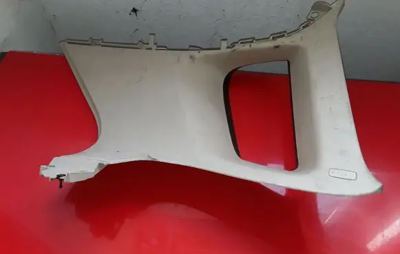 Volkswagen Tiguan (D)pillar trim (top) 5N0867288B 5N0867288A