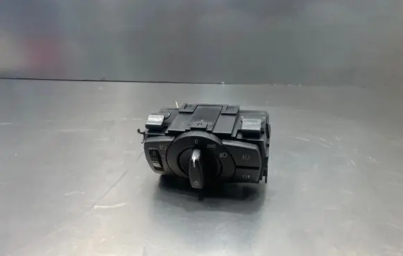 BMW 1 E81 E87 Light switch 6932794 33600102 300710103