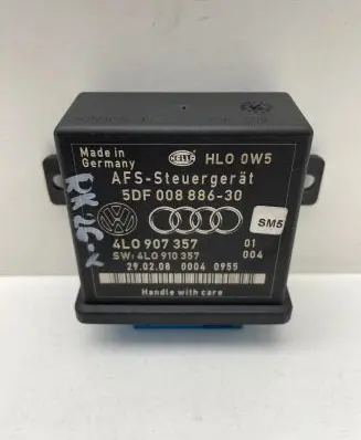 Audi Q7 4L Light module LCM 4L0907357 5DF00888630 2400010004
