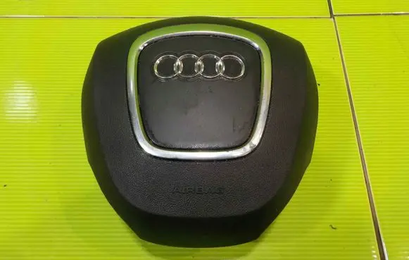 Audi A4 S4 B8 8K Steering wheel airbag 8K0880201 12AB39