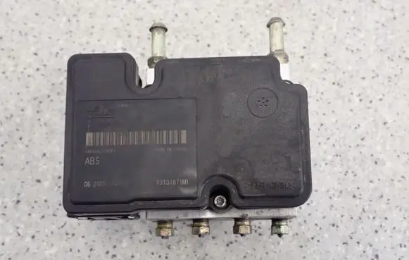 Suzuki Swift I ABS Pump 0621020385462J0
