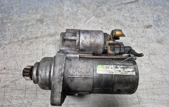 Volkswagen Golf Plus Starter motor 02M911023N