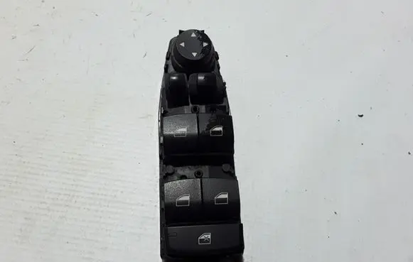BMW 5 F10 F11 Electric window control switch 9241955