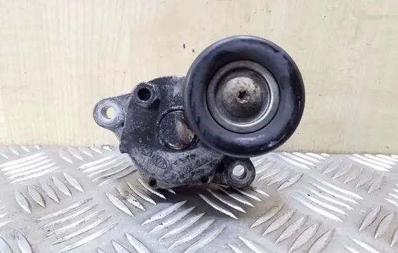 Hyundai i40 Generator/alternator belt tensioner 252812A100