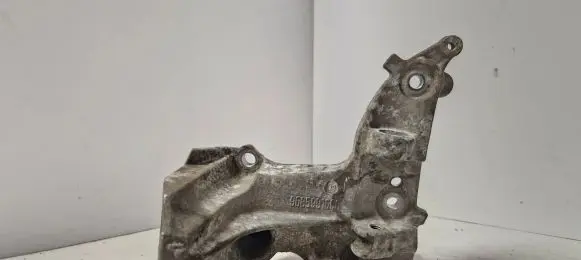 Generator/alternator bracket