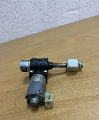 BMW 5 GT F07 Seat adjustment motor 0390204014 D6023