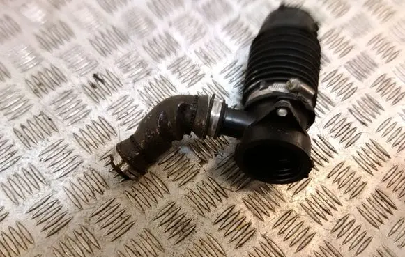 Ford Fiesta Air intake hose/pipe AV219C623