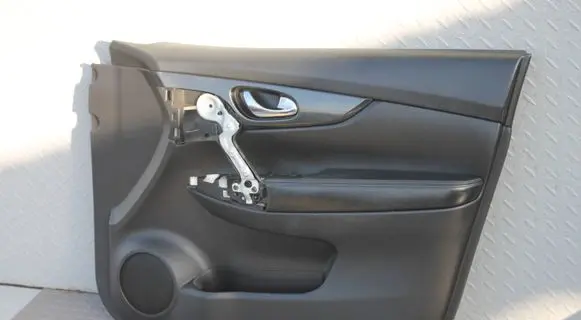 Nissan X-Trail T32 Front door card panel trim BOCZEK-PP-T32