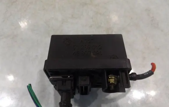 Alfa Romeo 147 Glow plug pre-heat relay 51299012