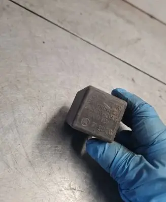 Ford Mondeo MK I Other relay 719020