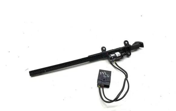 BMW 4 F32 F33 Seat belt adjustment motor 9273584 927358401
