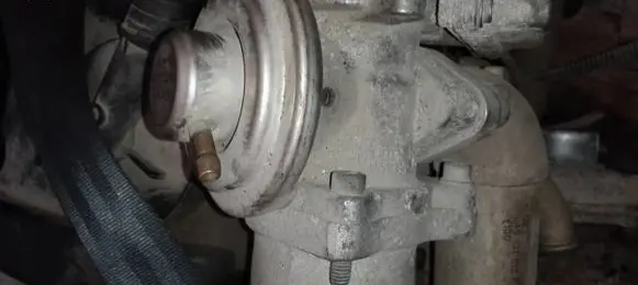 Volkswagen Polo IV 9N3 EGR valve 045131501K 045129637A