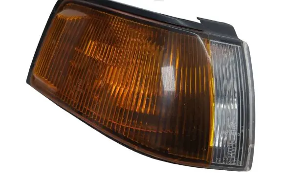 Mazda 323 Front indicator light 21061301