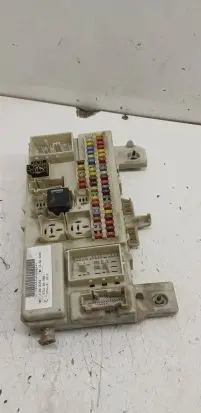 Ford Focus C-MAX Fuse module 4M5T14A073DJ 6A65661 E2E3E8E25