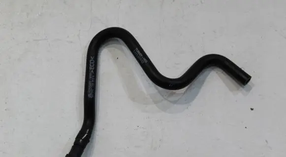 Volkswagen Golf VII Vacuum line/pipe/hose 04C133352N