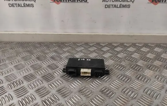 BMW 5 E39 Door control unit/module 613583787739