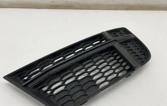Audi A3 S3 8V Front fog light trim/grill 8V3807682Q