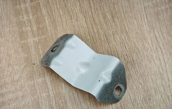 Audi A4 S4 B9 Fender mounting bracket 8W0821471