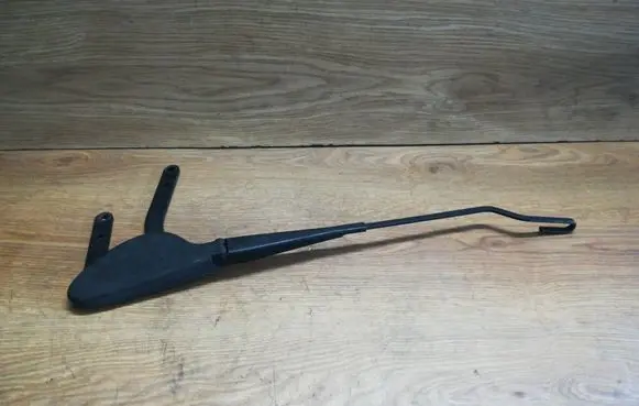Mercedes-Benz C W203 Front wiper blade arm A2038201944