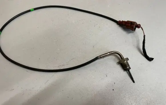 Audi A4 S4 B8 8K Exhaust gas temperature sensor 04L906088EB