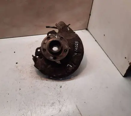Skoda Roomster (5J) Front wheel hub