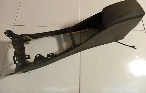 Renault Laguna III Armrest 969120053R