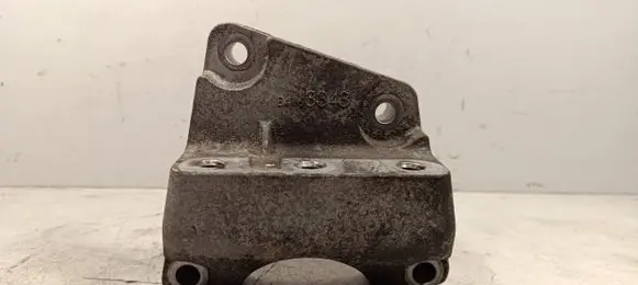 Opel Insignia B Engine mounting bracket 84163343