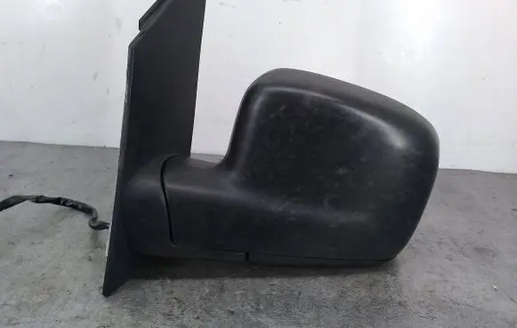 Volkswagen Caddy Front door electric wing mirror
