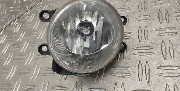 Toyota RAV 4 (XA40) Front fog light