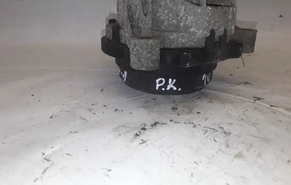 BMW 1 F20 F21 Engine mount bracket 678765704 190314 0803