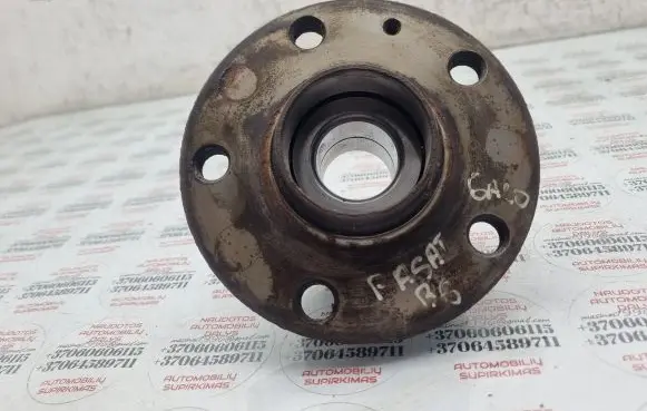 Volkswagen PASSAT B6 Rear wheel ball bearing 