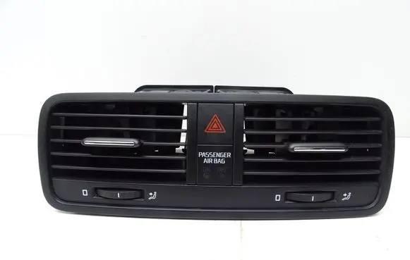 Skoda Yeti (5L) Dashboard air vent grill cover trim 5L0820951 02.01.26