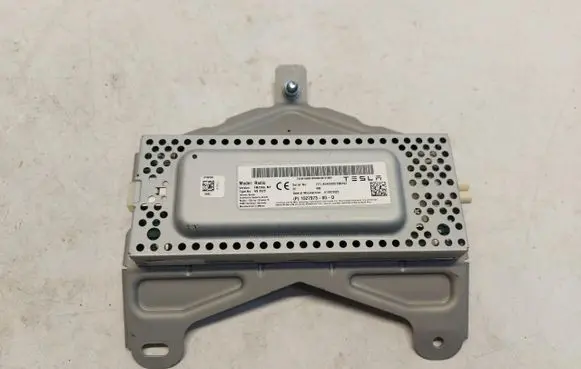 Tesla Model Y Head unit multimedia control 1527973-00-D-JLK01