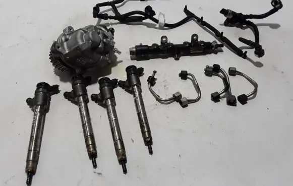 Peugeot 5008 Fuel injection system set 