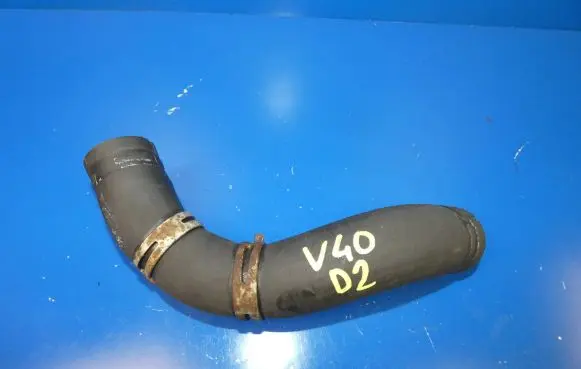 Volvo V40 Engine coolant pipe/hose