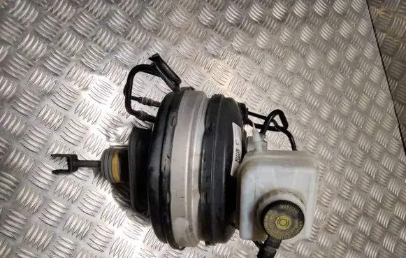 BMW 5 GT F07 Brake booster 6786685