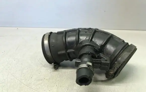 Volvo XC90 Intercooler hose/pipe 30636854