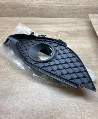 Mercedes-Benz A W176 Front fog light trim/grill A1768850722 280080027
