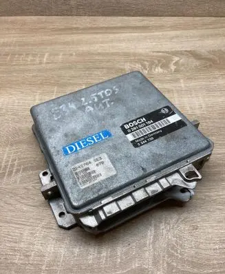 BMW 5 E34 Engine control unit/module ECU 2244735 0281001184