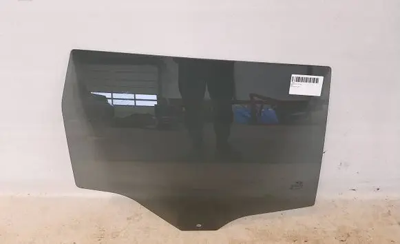 Mini Clubman F54 Rear door window glass 