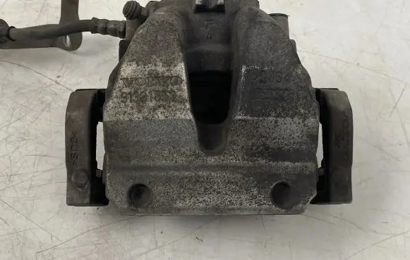 Volvo S60 Front brake caliper 31381552