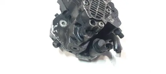 Volvo V70 Fuel injection high pressure pump 0445010043 007993 8689590