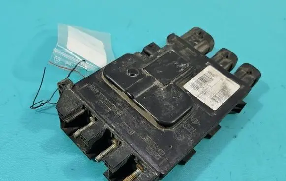 Renault Trafic III (X82) Central body control module 243501820R IMPRK1545690