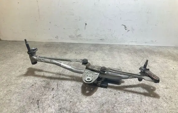 Audi Q3 8U Front wiper linkage and motor 3397021317 8U1955023