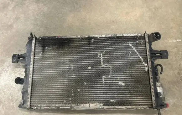 Opel Zafira A Coolant radiator 09157937 867175