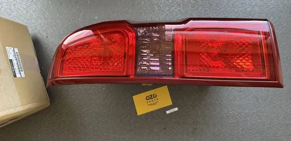 Nissan Patrol Y61 Rear/tail lights 26554VD80B 26550VD225 26554VD200