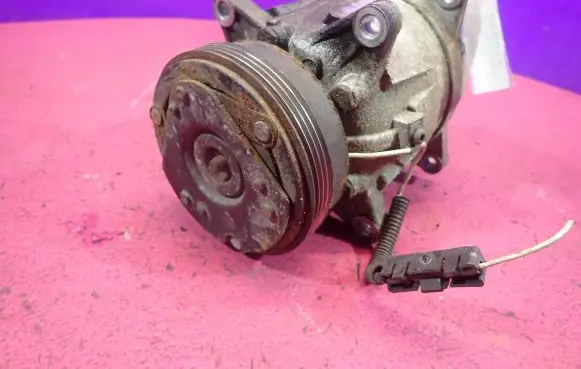 Renault Megane I Air conditioning (A/C) compressor (pump) 7700273320