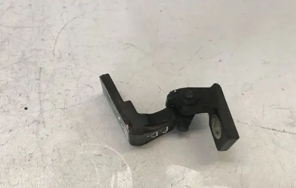 Audi A4 S4 B6 8E 8H Front door upper hinge 8E0831402C